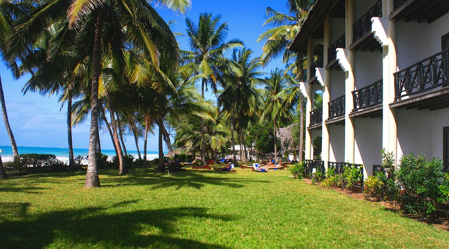 4 Days Diani – Papillon Lagoon Reef